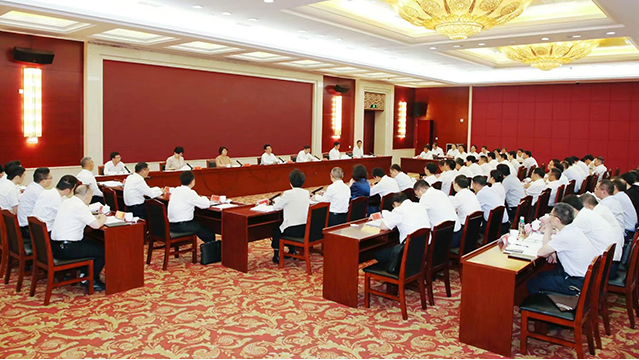 常州市召開二季度全市重大項目觀摩暨經(jīng)濟運行分析會